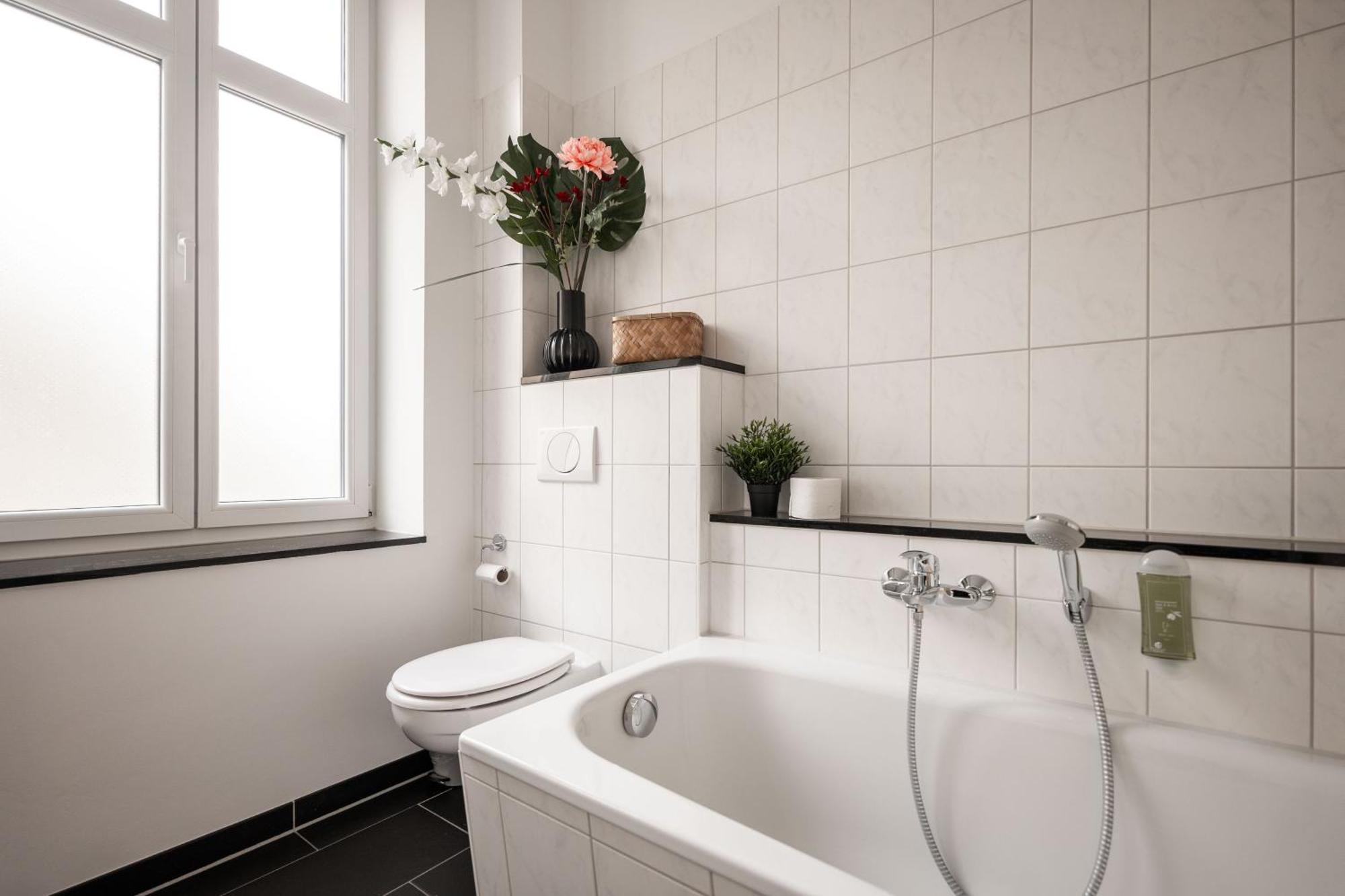 T21 - Apartment Direkt Im Zentrum Mit Parkplatz Кемниц Екстериор снимка